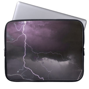SELECTIEVE FOTOGRAFIE VAN WITTE THONDER LAPTOP SLEEVE