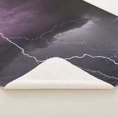 SELECTIVE PHOTOGRAPHY OF WHITE THUNDER SHERPA DEKEN (3/4)