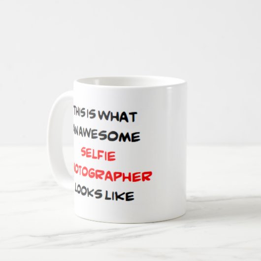 selfie-fotograaf, geweldige koffiemok (Voorkant links)