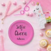 Selfie Queen Naam Gepersonaliseerde Fuchsia Hot Pi Papieren Bordje (Feest)