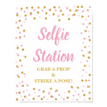 Selfie-station Pak een prop-streep en een poststem