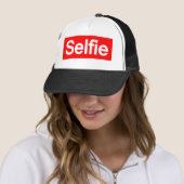 SELFIE TRUCKER PET (In situ)