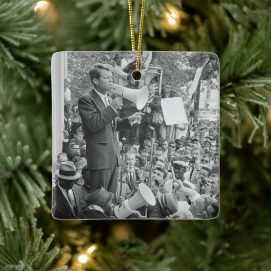 Sen. Robert Kennedy Campagne voor Amerikaans Presi Keramisch Ornament (Boom)