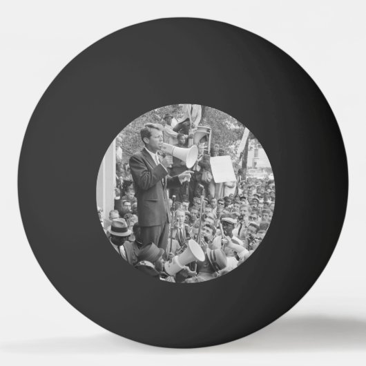 Senator Robert Kennedy campagneert voor het presid Pingpongbal (Voorkant)