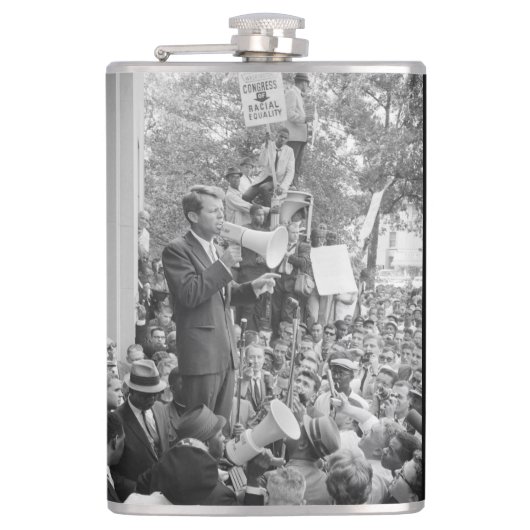 Senator Robert Kennedy campagneert voor het US-pre Heupfles (Voorkant)