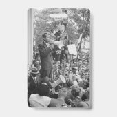 Senator Robert Kennedy voert campagne voor de Amer Badge (Achterkant)