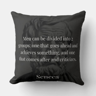 Seneca's Division: De Doers en de Critici Kussen