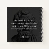 Seneca's Division: De Doers en de Critici Notitieboek (Achterkant)