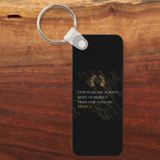 Seneca's Insight: Fears Compared to Real Dangers Sleutelhanger (Voorkant)