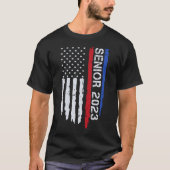 Senior 2023 Amerikaanse vlag Afstuderen Gift T-shirt (Voorkant)
