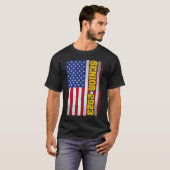 Senior 2023 Amerikaanse vlag Afstuderen Gift T-shirt (Voorkant volledig)
