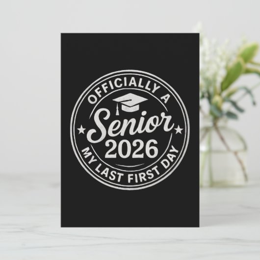 Senior 2026 Eerste Dag Stempel Kaart (Staand voorkant)