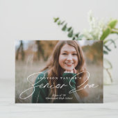 Senior Era Script Minimal Elegant Graduation Photo Aankondiging (Staand voorkant)