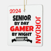 Senior houdt van het spelen van videogames keramisch ornament (Links)
