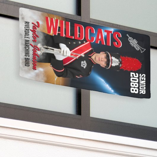 Senior Marching Band Trumpet Sports Photo Spandoek (Buitenkant Gebouw)