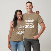 Senior mom 2024 college graduation gift t-shirt (Unisex)