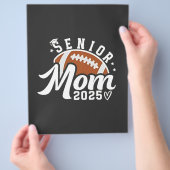Senior Proud Mom 2025 Fantasy Football Afstuderen Flyer (Hand)