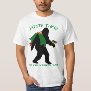 Senor Squatcho de Mayo met Poncho T-shirt