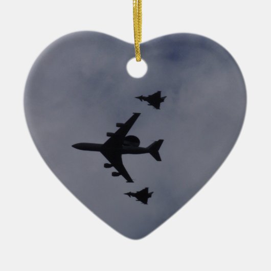 Sentry Geëscorteerd Door Typhoons Keramisch Ornament (Voorkant)