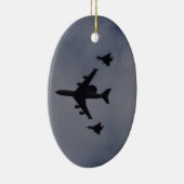 Sentry Geëscorteerd Door Typhoons Keramisch Ornament (Rechts)