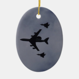 Sentry Geëscorteerd Door Typhoons Keramisch Ornament