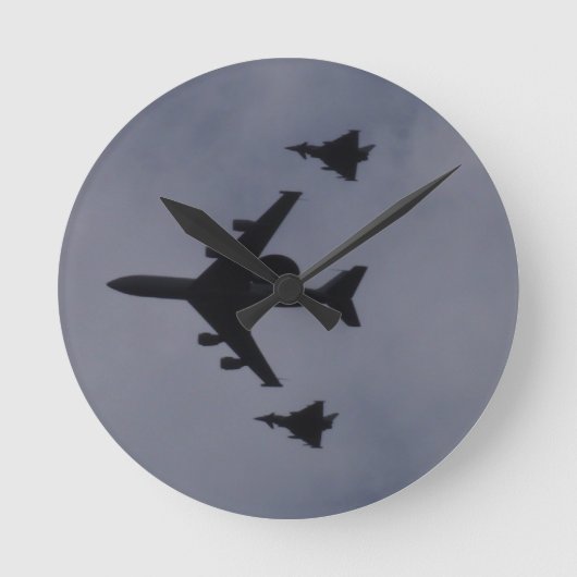 Sentry Geëscorteerd Door Typhoons Ronde Klok (Voorkant)