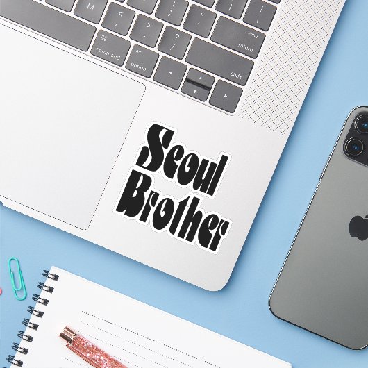 Seoul Brother Sticker (Laptop met iPhone)