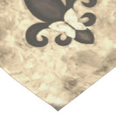 Sepia Butterfleur | Tan Butterfly op Fleur de Lis Medium Tafelloper (Hoek)