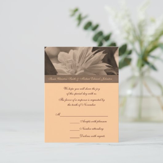 Sepia Clematis Weddenschap RSVP-kaart RSVP Kaartje (Staand voorkant)