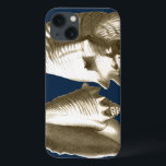 Sepia Conch Seashells iPhone 13 Hoesje<br><div class="desc">Je kunt de oceaan van deze Conch-zeeschok luid en duidelijk horen! Als je gestresst bent,  afbeelding je op het warme zandstrand. Deze keizersnede is een geweldig stuk kunst met een marine achtergrond om het afbeelding te laten opvallen om scherper te zijn.</div>