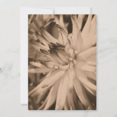 Sepia Dahlia Flower Wedding Save the Date Kaart (Achterkant)