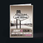 Sepia Las Vegas Foto slaat de datum op Aankondiging<br><div class="desc">Bewerkte foto van het welkomstteken aan Las Vegas op voorzijde en VERVANG gelieve de MONSTERFOTO MET UW EIGEN FOTO binnen de kaart. Alle standaardtekst kan volledig met uw eigen formuleringen worden aangepast, en u kunt de doopvonten, de grootte, de tekstplaatsing & de kleuren van de tekst ook veranderen. Om de...</div>