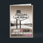 Sepia Las Vegas Foto slaat de datum op Aankondiging<br><div class="desc">Bewerkte foto van het welkomstteken aan Las Vegas op voorzijde en VERVANG gelieve de MONSTERFOTO MET UW EIGEN FOTO binnen de kaart. Alle standaardtekst kan volledig met uw eigen formuleringen worden aangepast, en u kunt de doopvonten, de grootte, de tekstplaatsing & de kleuren van de tekst ook veranderen. Om de...</div>