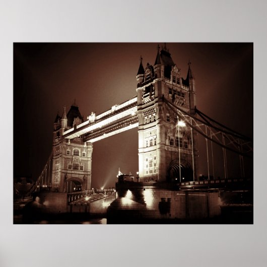 Sepia London Tower Bridge bij nacht Poster (Voorkant)