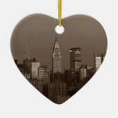 Sepia New York City Skyline Keramisch Ornament (Voorkant)