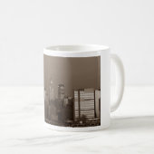 Sepia New York City Skyline Koffiemok (Voorkant rechts)