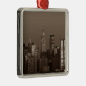 Sepia New York City Skyline Metalen Ornament (Rechts)