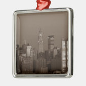 Sepia New York City Skyline Metalen Ornament (Links)
