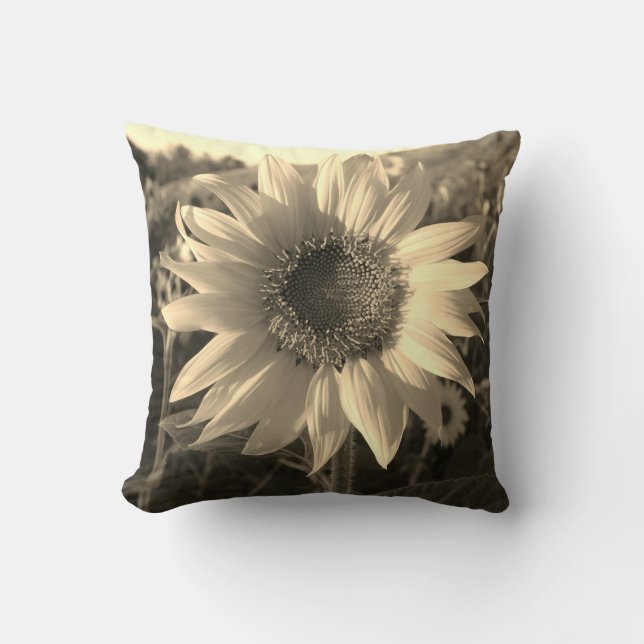Sepia Summer Sunflower Pillow Kussen (Voorkant)