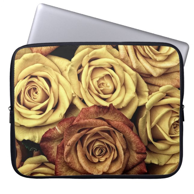 Sepia Tinted Rozen Laptop Sleeve (Voorkant)