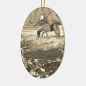 Sepia tone Bruin paard en hek Keramisch Ornament (Links)