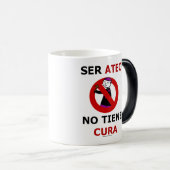 Ser ateo no tiene cura magische mok (Voorkant rechts)