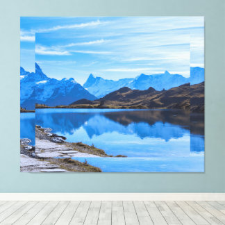 Sereen berglandschap met stromende rivier canvas afdruk