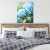 Serenade in Blue: Hydrangea Harmonie Canvas Afdruk (Insitu (Slaapkamer))