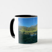 Serene Alaska Lake en Forest Mok (Voorkant links)