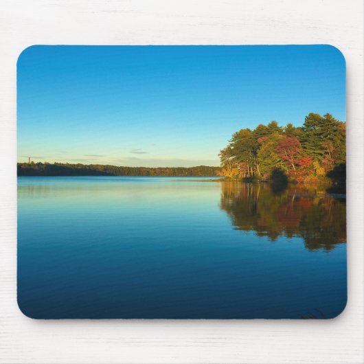 Serene Autumn Lake Muismat (Voorkant)