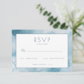 Serene Blauwe Aquarel RSVP Kaartje (Staand voorkant)