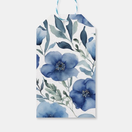 Serene Blauwe Bloemen Huwelijksuitnodigingen Cadeaulabel (Achterkant)