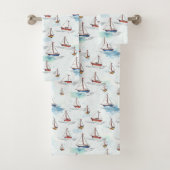 Serene Blue Red Sailing Boats op Zee Pattern Bad Handdoek (Insitu)