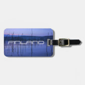 Serene en misty Lake na hevige regen Bagagelabel (Voorkant horizontaal)